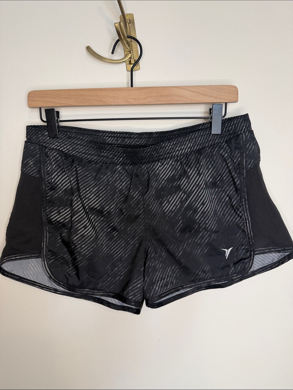 Old Navy Women's Black Athletic Running Shorts with Subtle Pattern